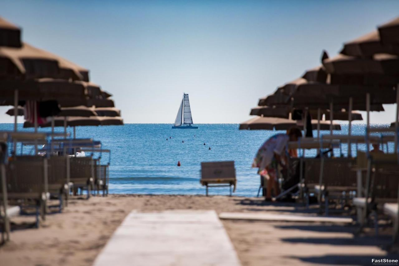 Hotel Solemare Milano Marittima Esterno foto